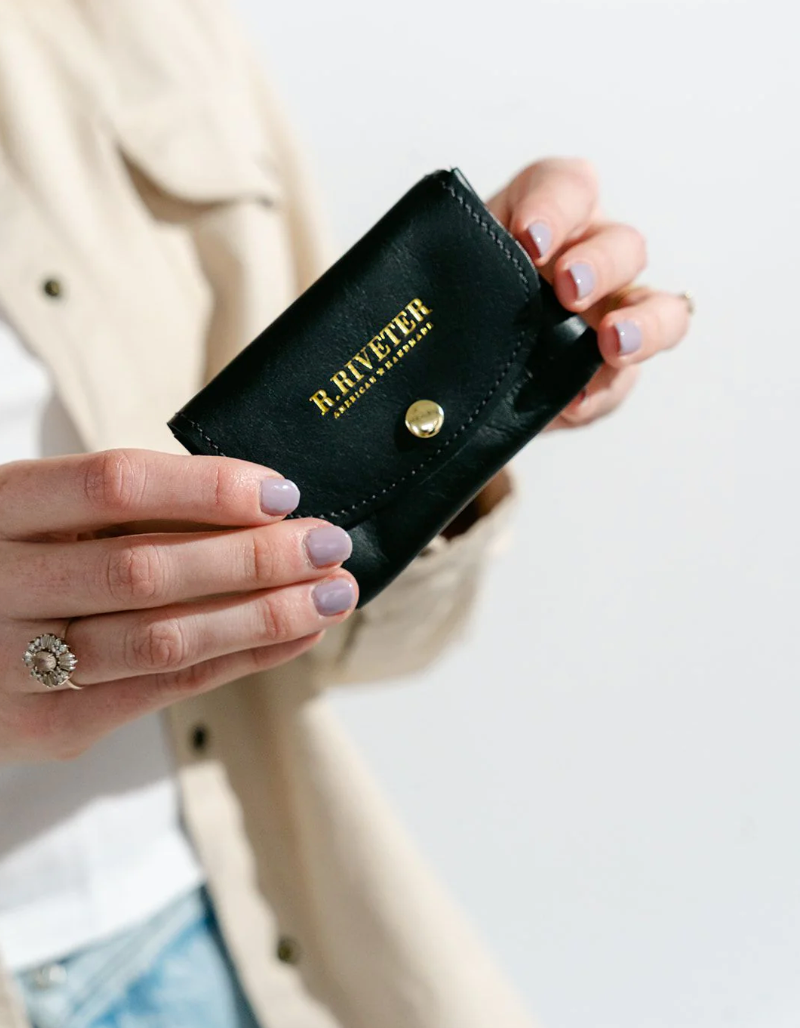 Load image into Gallery viewer, R. RIVETER Ida Mini Signature Envelope Card Holder - black leather
