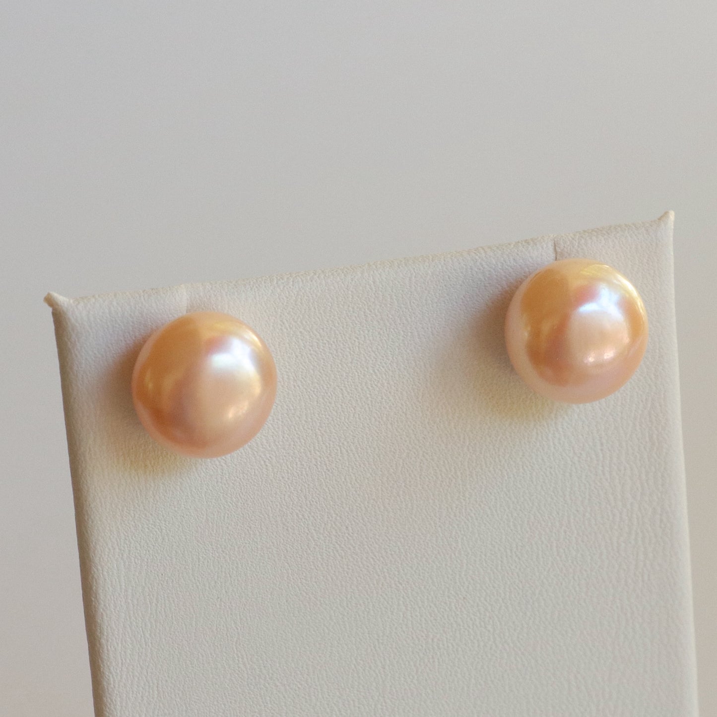 Large Freshwater Pearl Stud Earrings - silver/pink